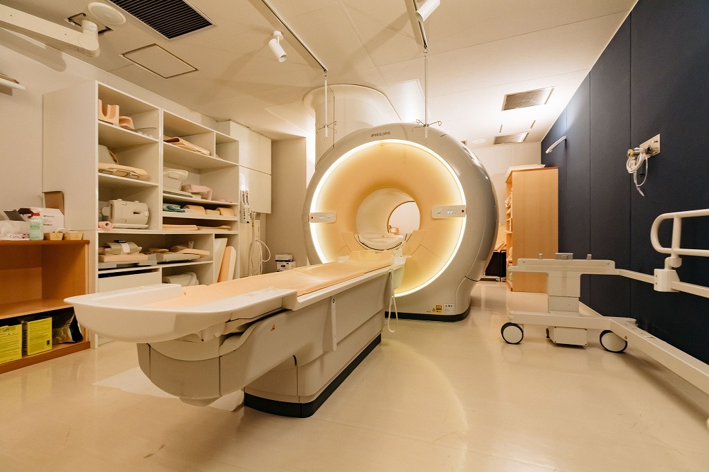 MRI装置　Philips社製　1.5テスラ